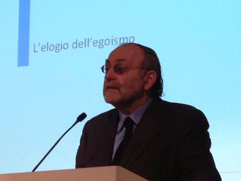 Armando Torno